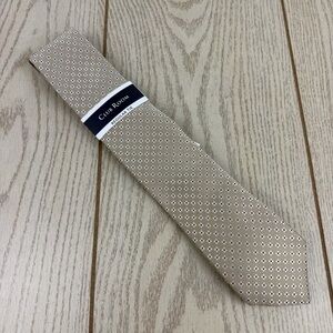683 Club Room Men's Tie Cerro Neat 260 Taupe $55 Polyester